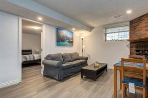 MINIMALIST BRIGHT 3BR SUITE NEAR UofC SAIT & CHLDN HOSP